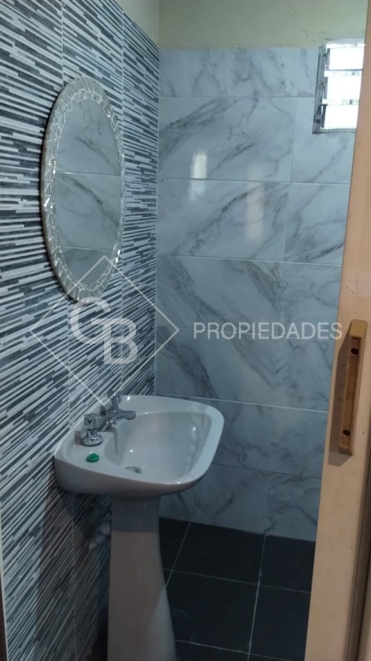 Casa Quinta 3 Ambientes Con Pileta - Venta O Permuta por VEHICULOS 